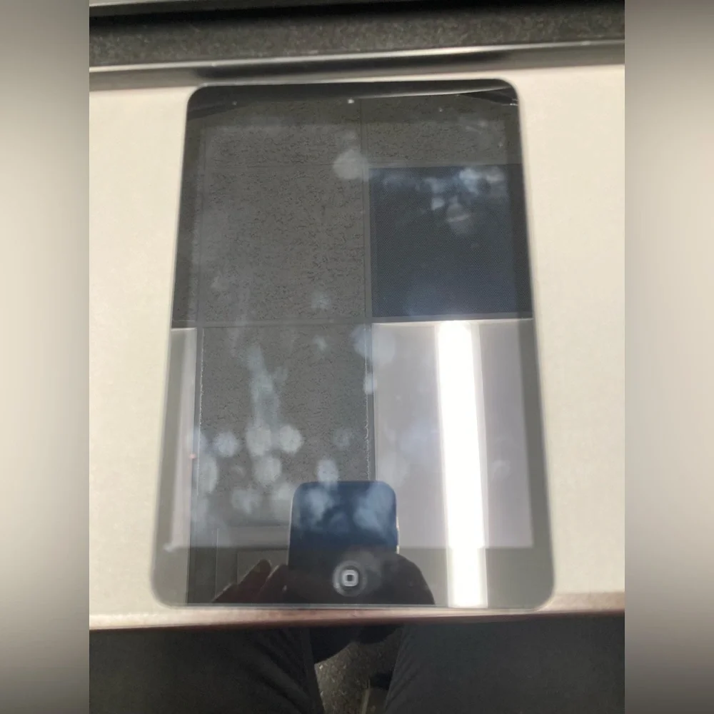 Apple 1st Generation iPad Mini tablet 16GB Wi-Fi Black/Slate MD528LL/A